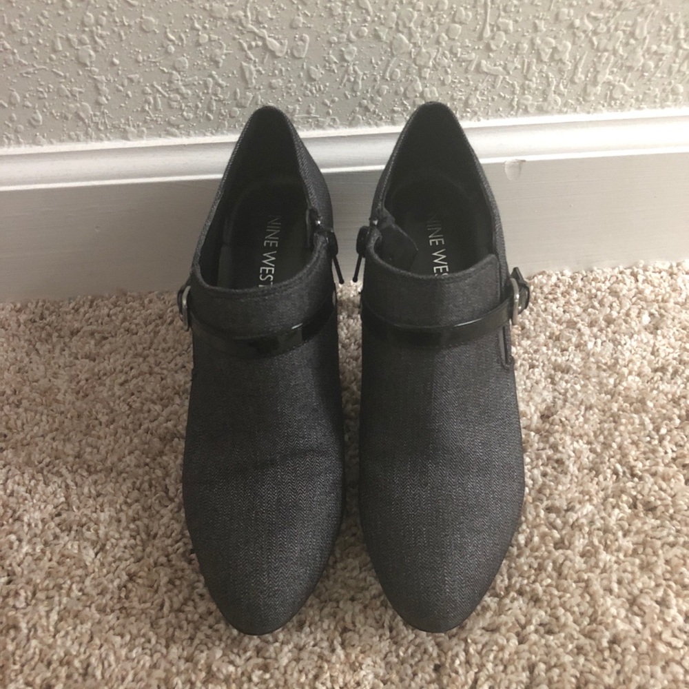 Nine West booties size 5.5